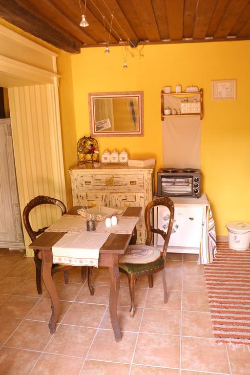 Apartman Na Zlatom Dvore Banská Štiavnica Kamer foto